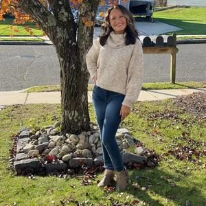 Meet your Posher, Danielle